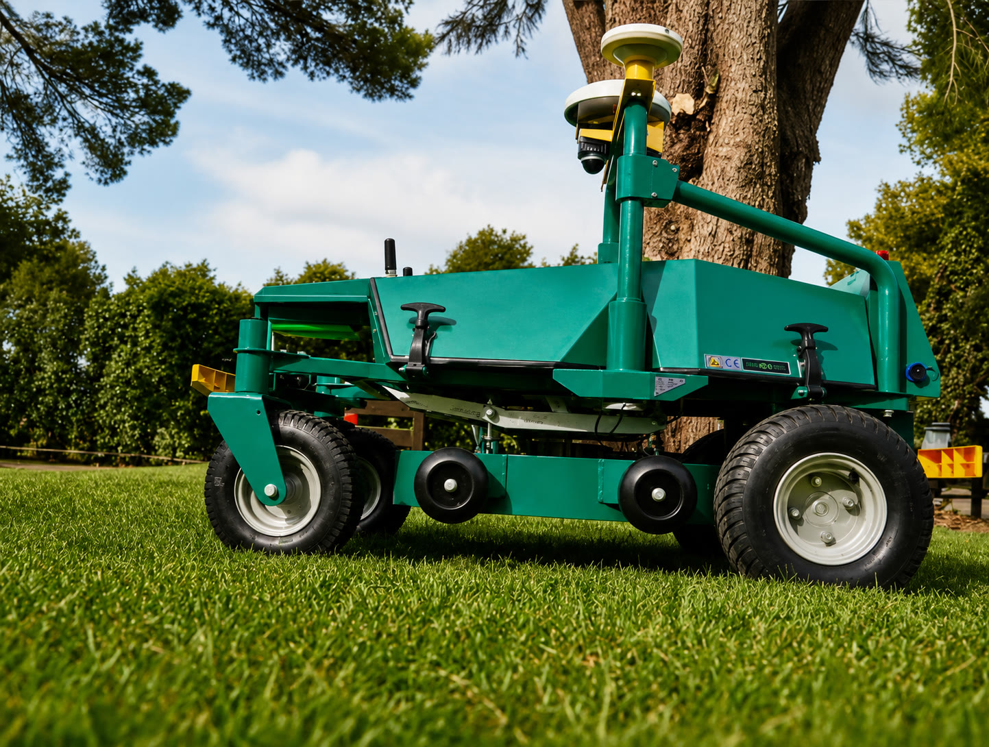 MOXY Pro cortacésped robótico autónomo